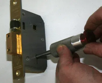 Montebello Locksmiths Montebello, CA 323-803-1732 - 9a-locks-change